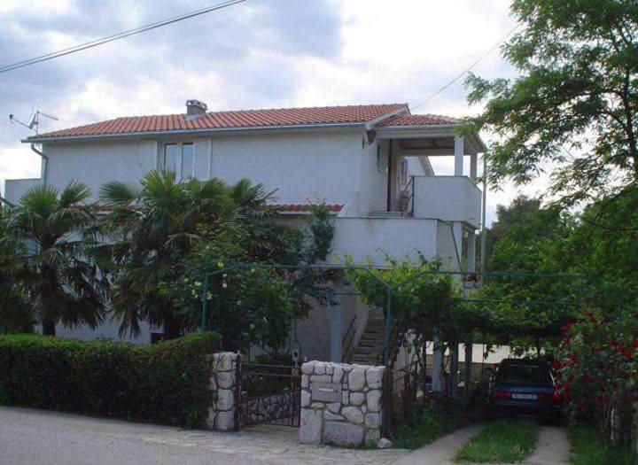Apartmani Elena Malinska Ngoại thất bức ảnh