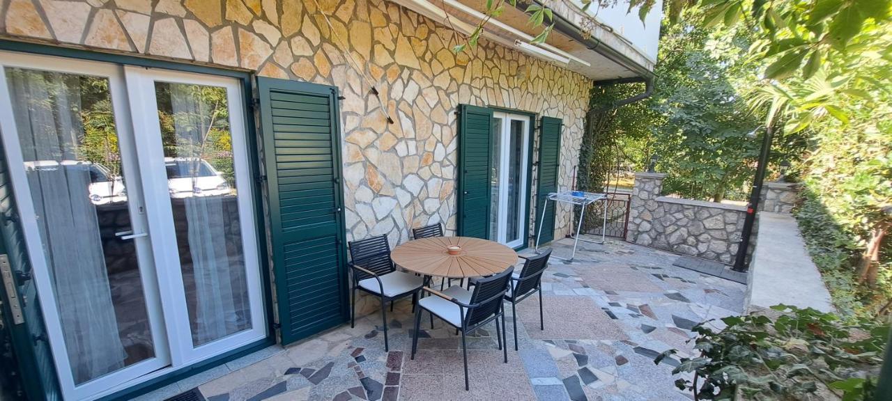 Apartmani Elena Malinska Ngoại thất bức ảnh